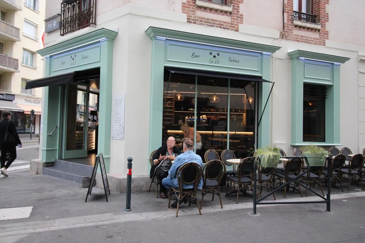 Agencement BAR FACADE BAR LE 23 - RENNES (35)