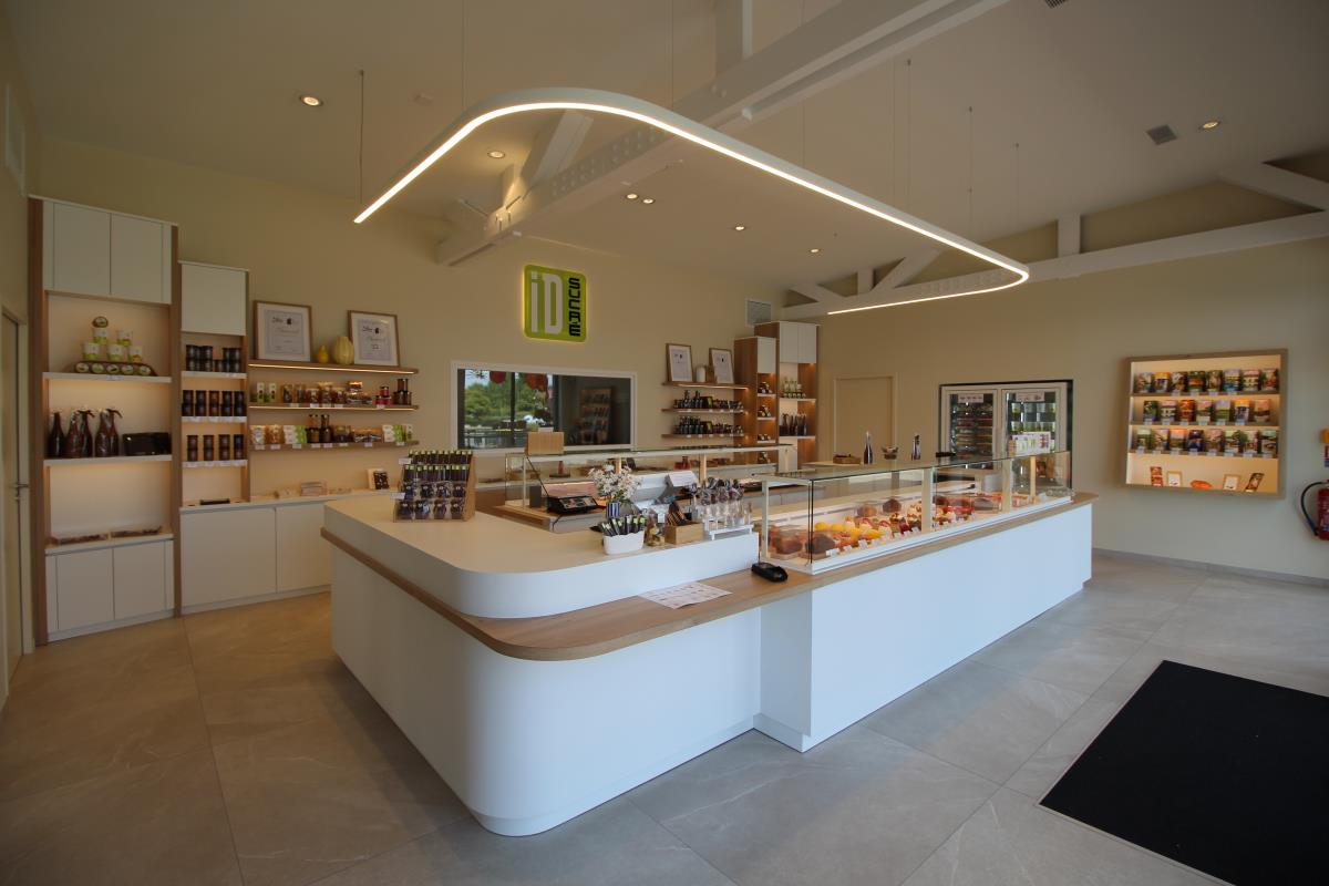 Agencement PATISSERIE / CHOCOLATERIE ID SUCRÉ - SAINT BERTHEVIN (53)